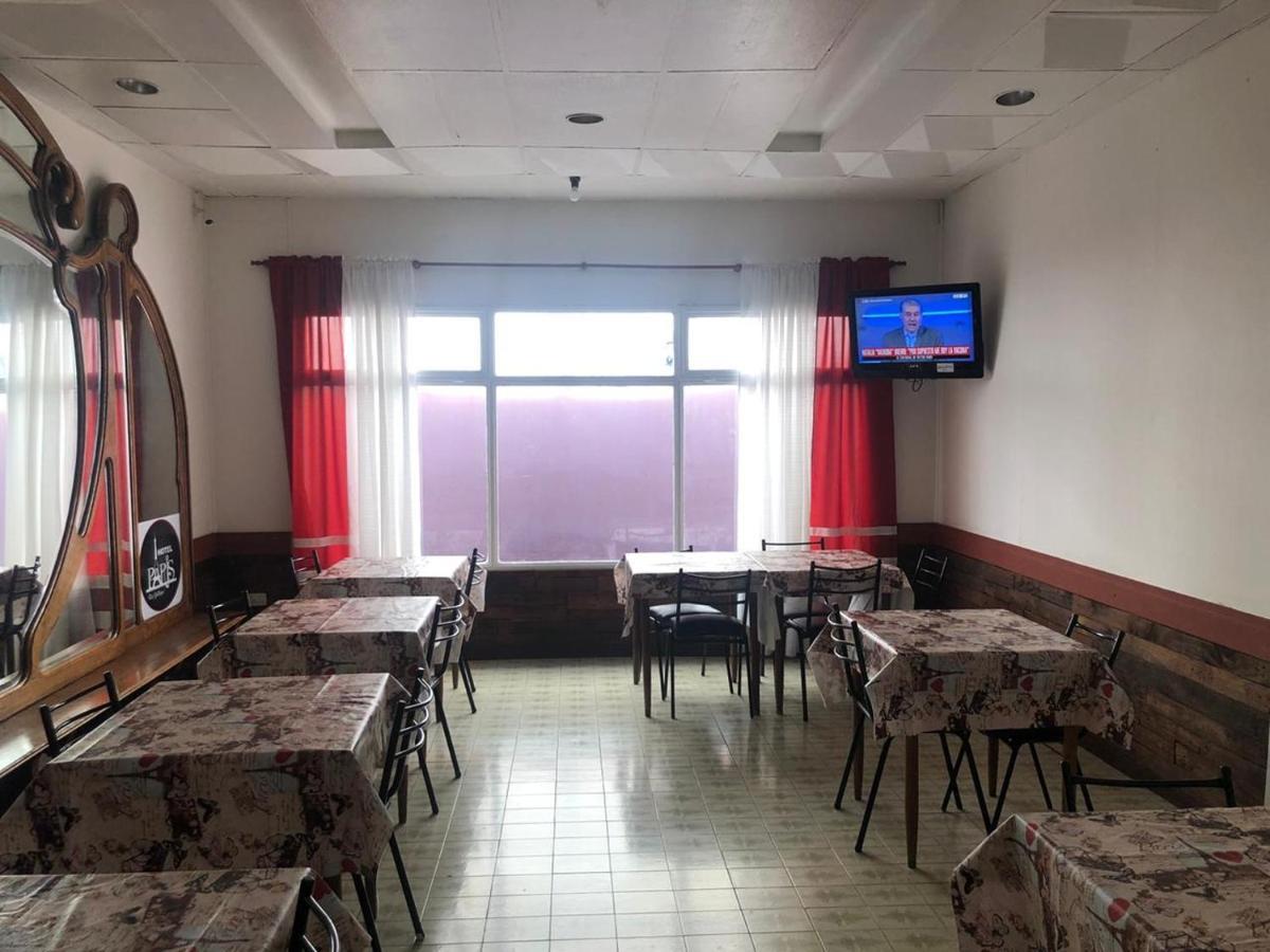 Hotel Paris Rio Gallegos Exterior photo