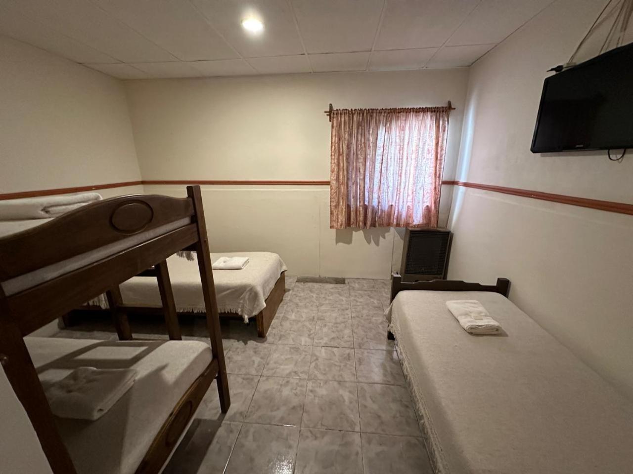 Hotel Paris Rio Gallegos Exterior photo